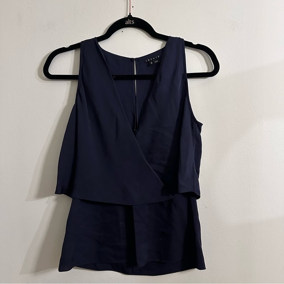 Theory silk sleeveless top P - Picture 2 of 6